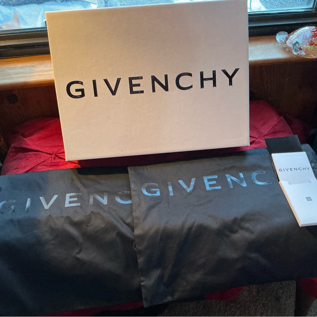 Givenchy Black And White Box With 2 Dust Bags And Info Card Booklet Givenchy Black And White Box With 2 Dust Bags And Info Card Booklet
